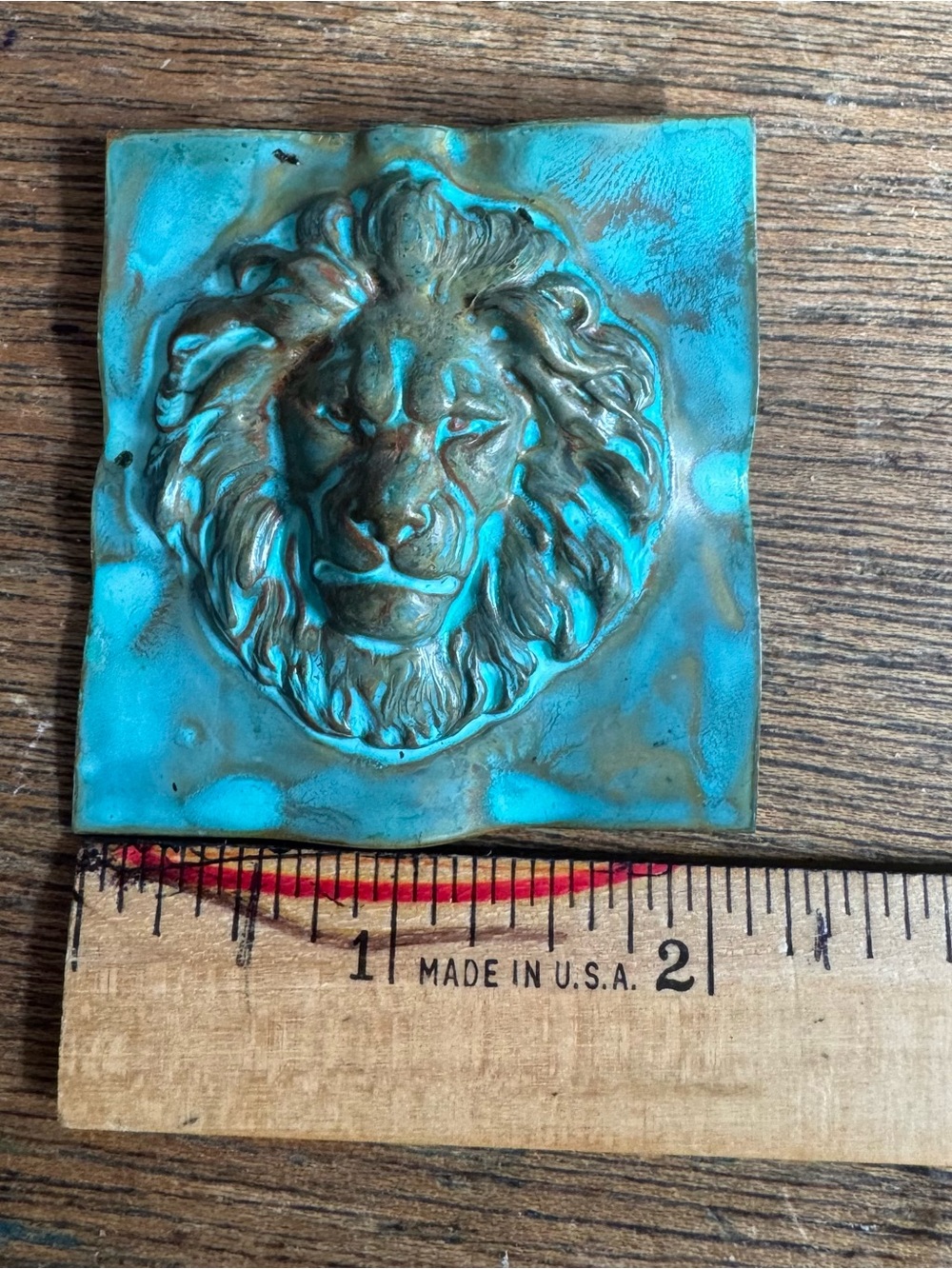 Patina Lion head brooch